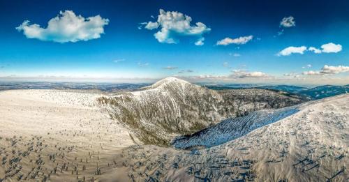 php5YTvFC 2021 03 15 18 03 01-min